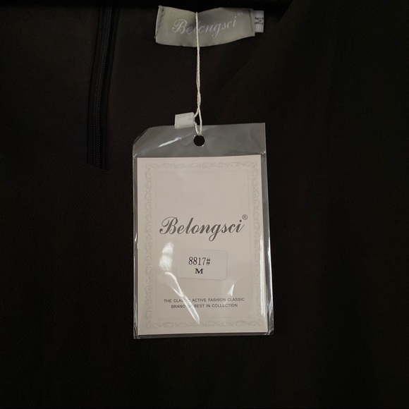 NWT! Black Sheath Dress Size Medium - Picture 4 of 4